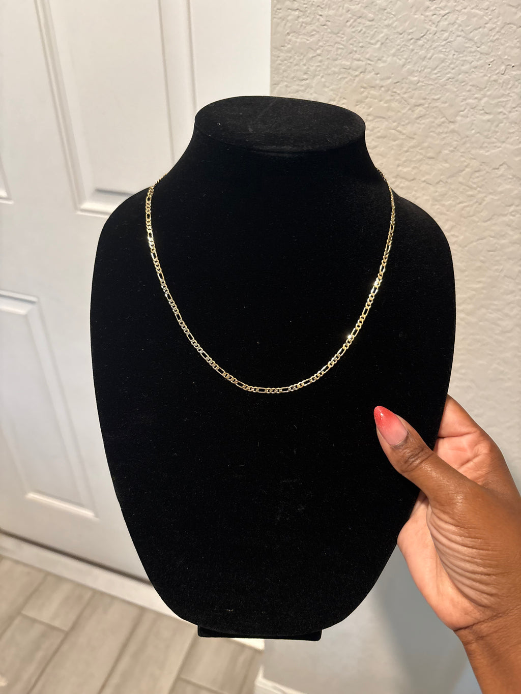 The Essential (Figaro Chain)
