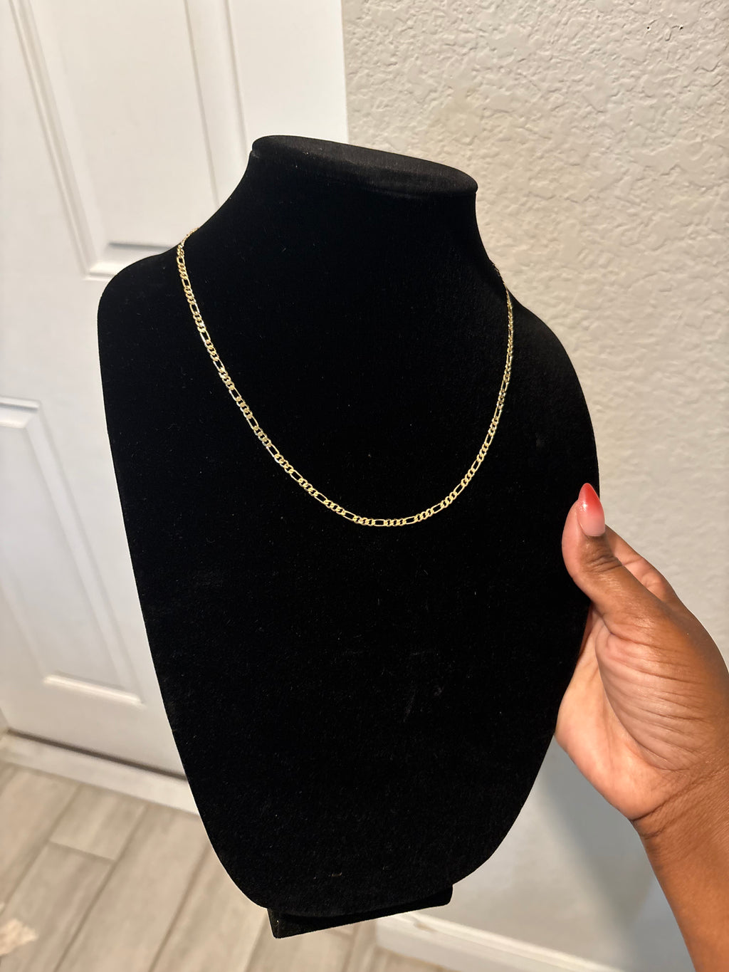 The Essential (Figaro Chain)