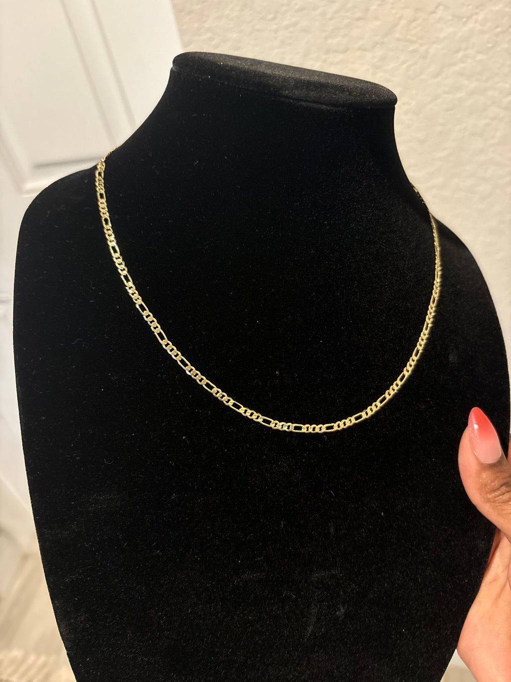 The Essential (Figaro Chain)